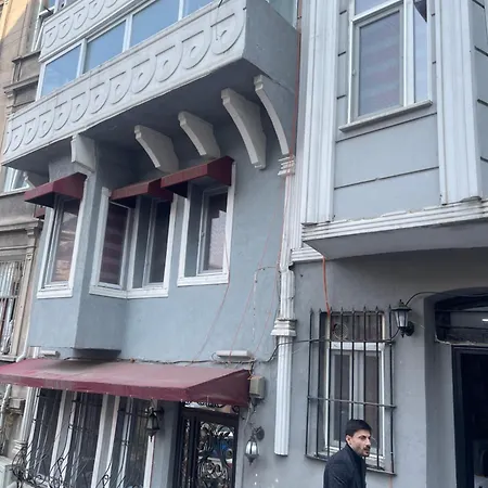 Hotel Taksim Historic House *